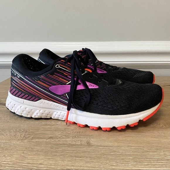 brooks mazama womens gold